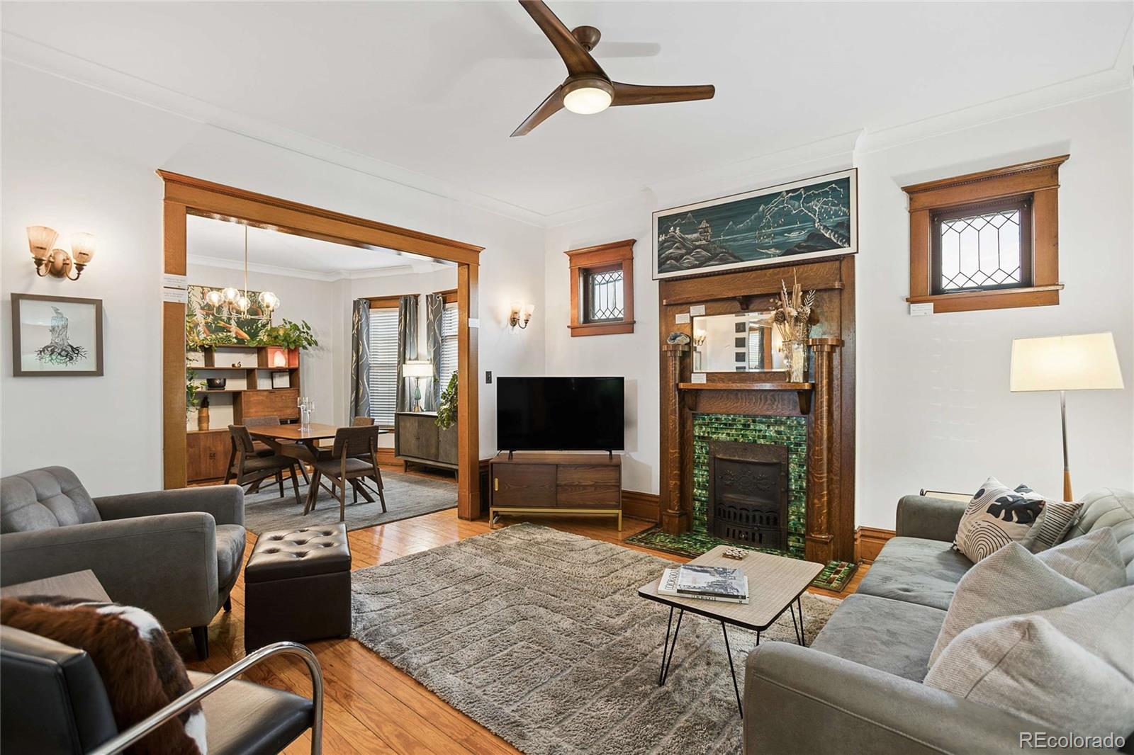33 W Byers Place