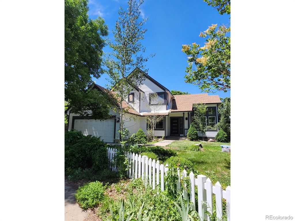 Photo of 2509 Ravenwood Lane, Lafayette, CO 80026 (MLS # IR1044726)