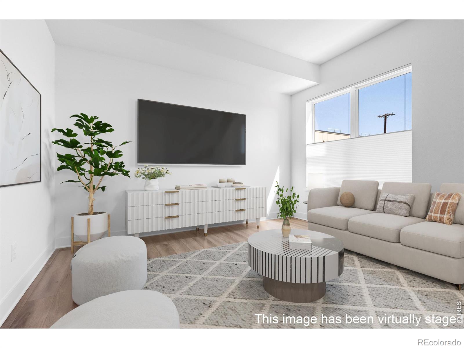 1707 Walnut Street 209