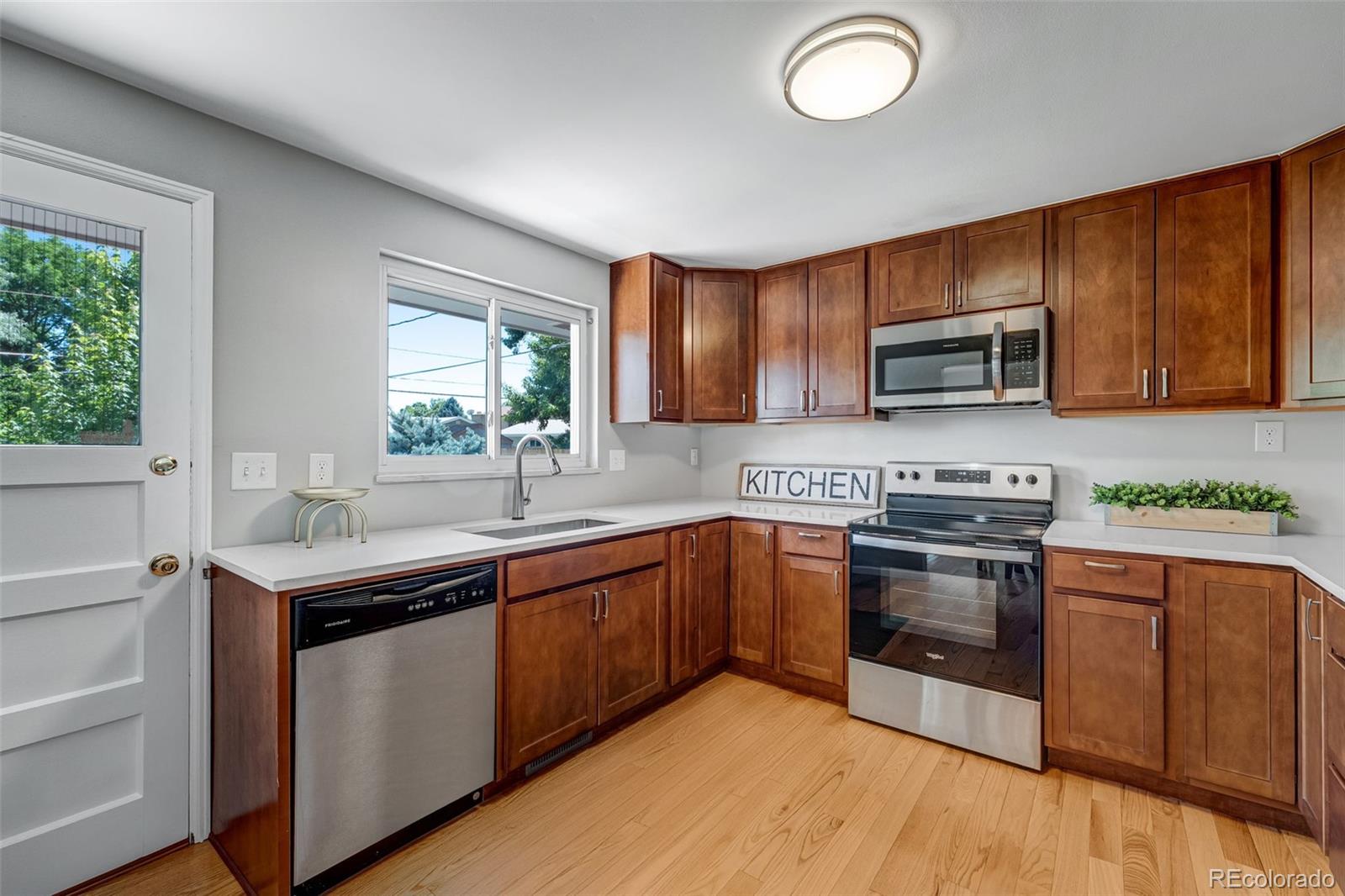 4660 E Briarwood Place, Centennial, CO, 80122 3 4660 E Briarwood Place