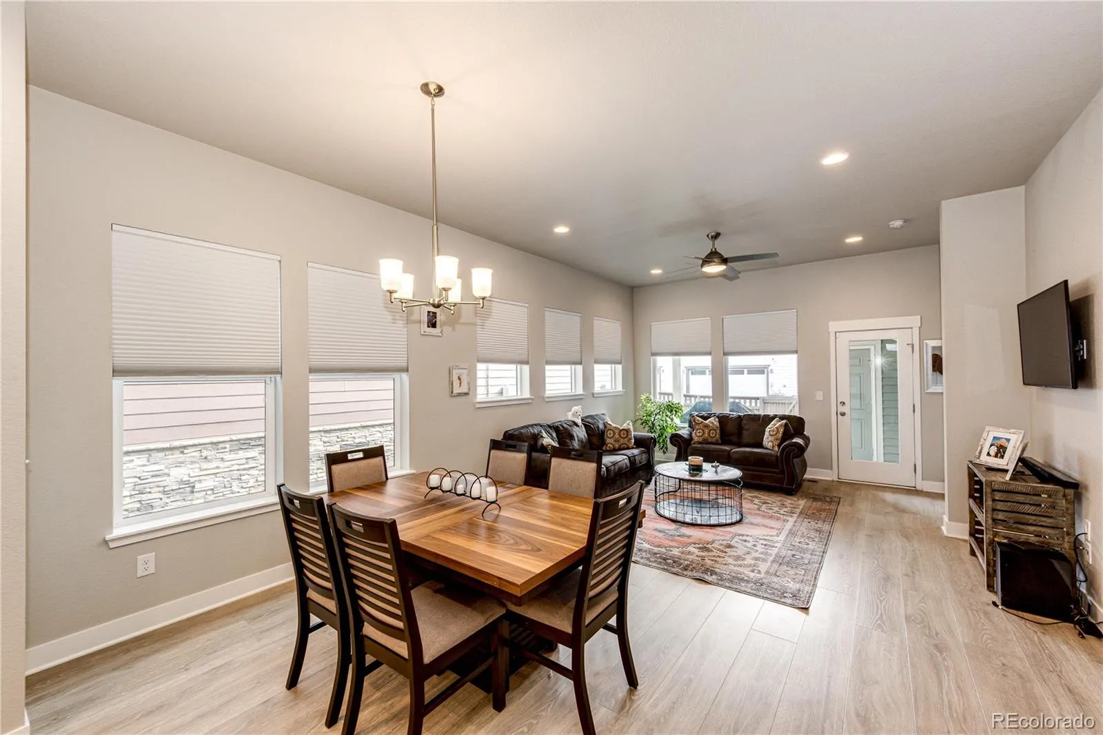 Aurora, Colorado 80019, United States, 4 Bedrooms Bedrooms, ,3 BathroomsBathrooms,Residential,Active,249285