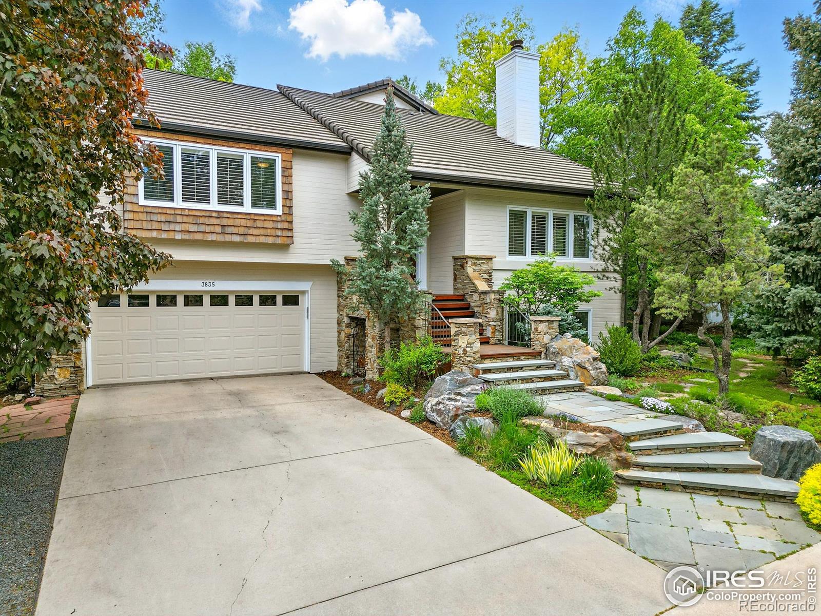 3835 Norwood Court