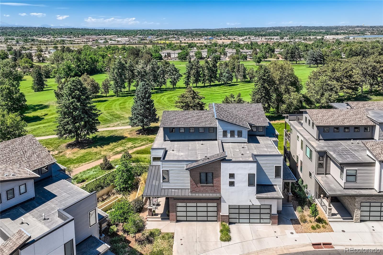 4673 W 50th Place