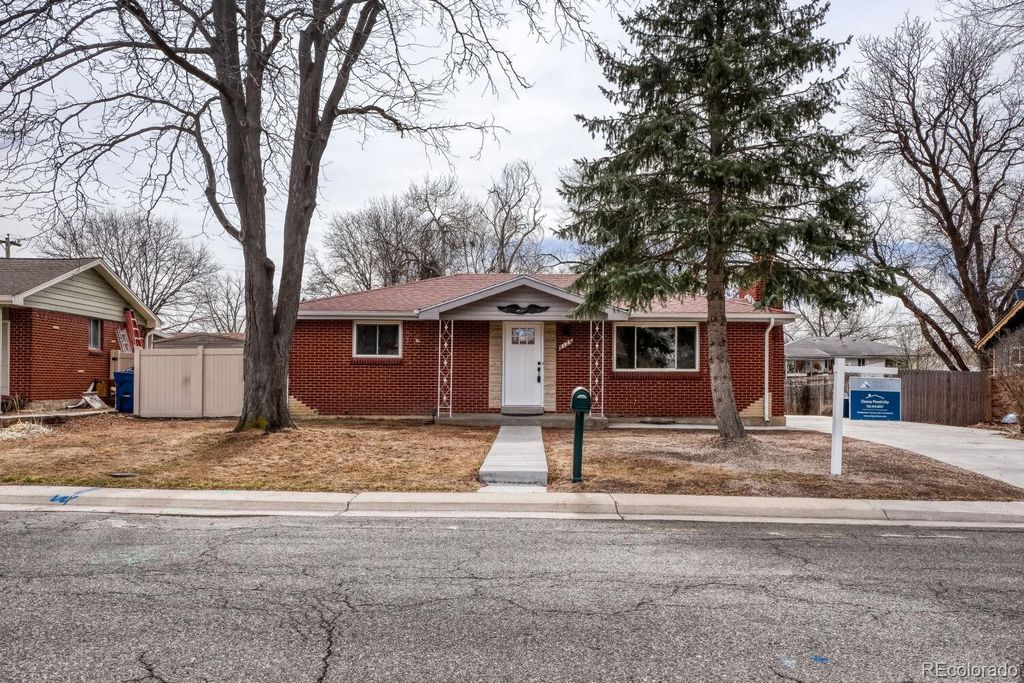 Photo of 8126 Benton Way, Arvada, CO 80003 (MLS # 9004111)