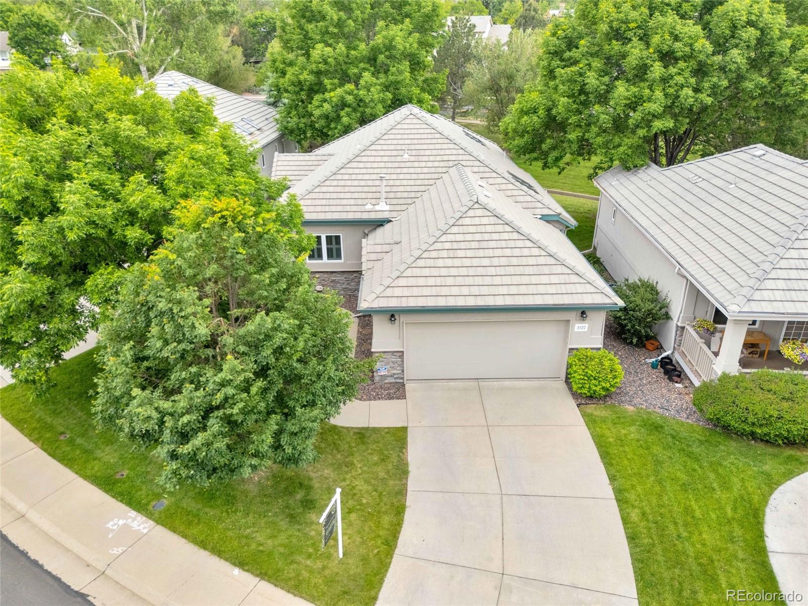 2522 W 107th Place