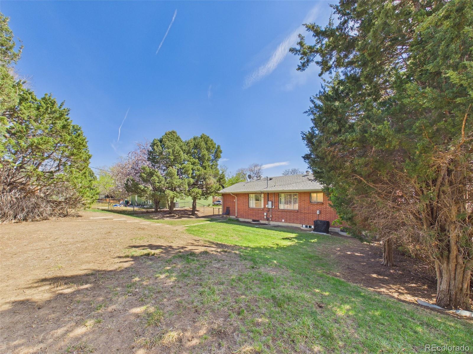 3635 W Amherst Avenue