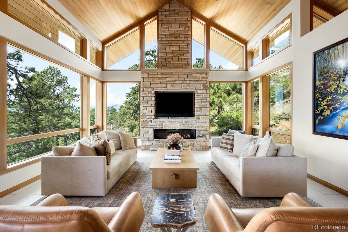 1090 Twisted Pine Road