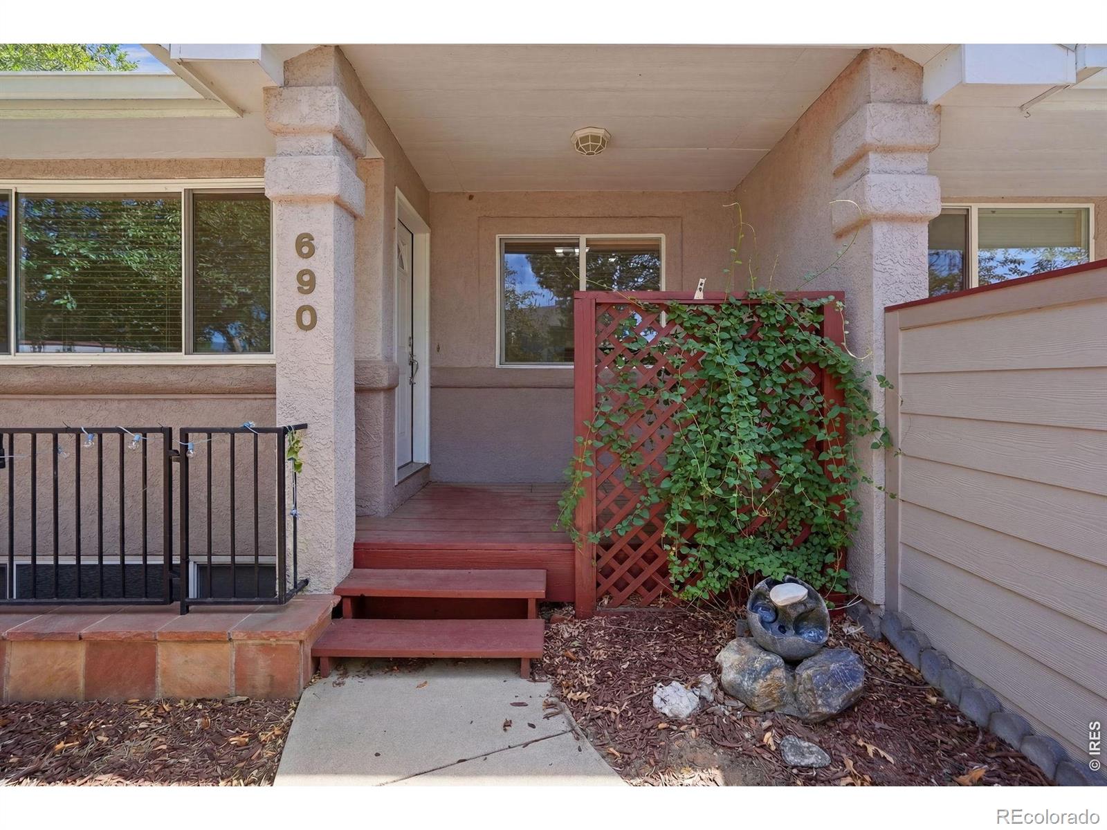 690 Ridgeview Drive