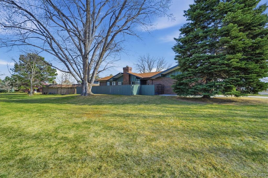 Photo of 7472 W Cedar Circle, Lakewood, CO 80226 (MLS # 2244633)