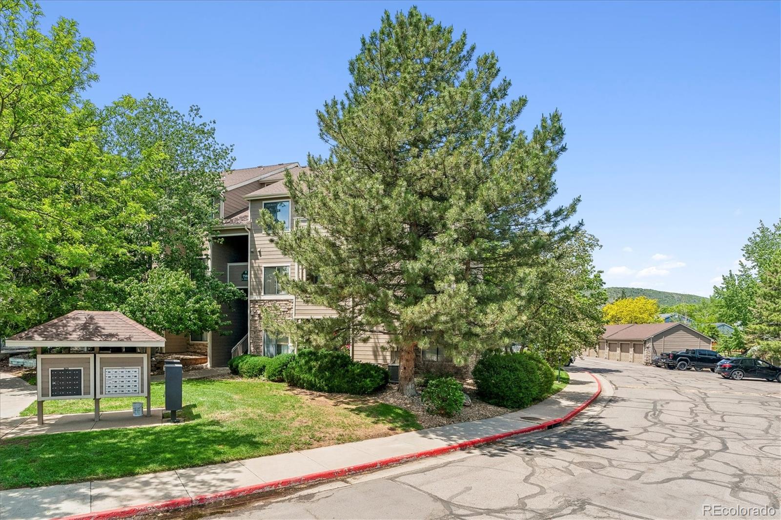 7388 S Alkire Street 305