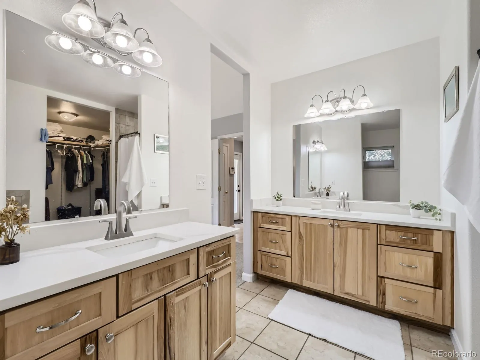 Denver, Colorado 80210, United States, 4 Bedrooms Bedrooms, ,4 BathroomsBathrooms,Residential,Pending,39264