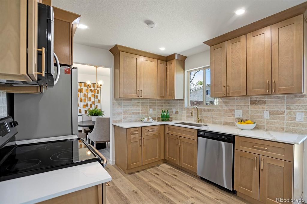 Photo of 9299 W Weaver Drive, Littleton, CO 80123 (MLS # 6888850)