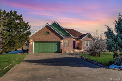 4270 Defoe Street Strasburg CO 80136