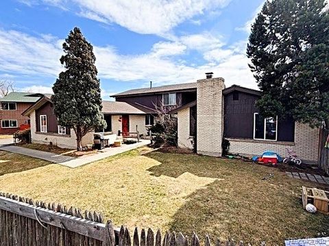 9842 W 22nd Place Lakewood CO 80215