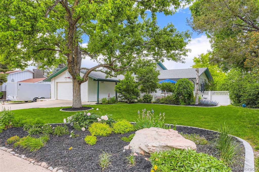 Photo of 1651 E Kettle Avenue, Centennial, CO 80122 (MLS # 3985749)