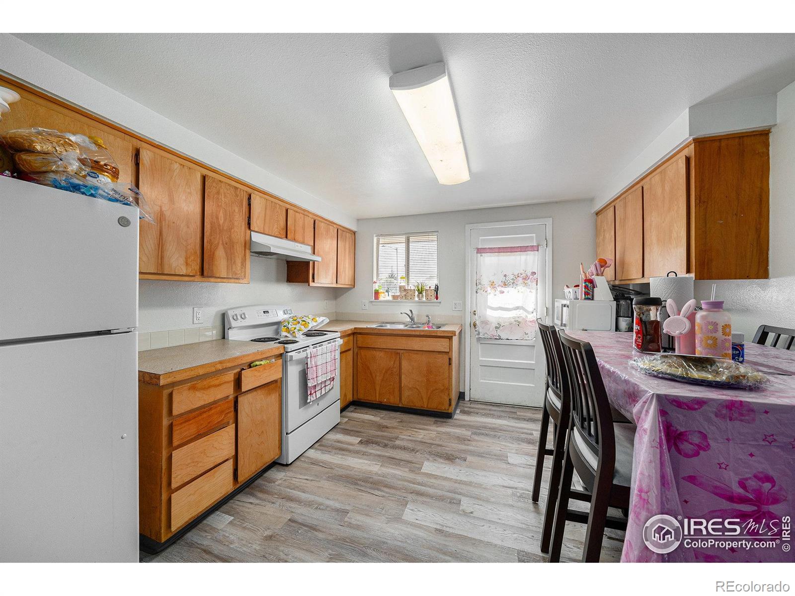 1523 Lashley Street 1523, 1525