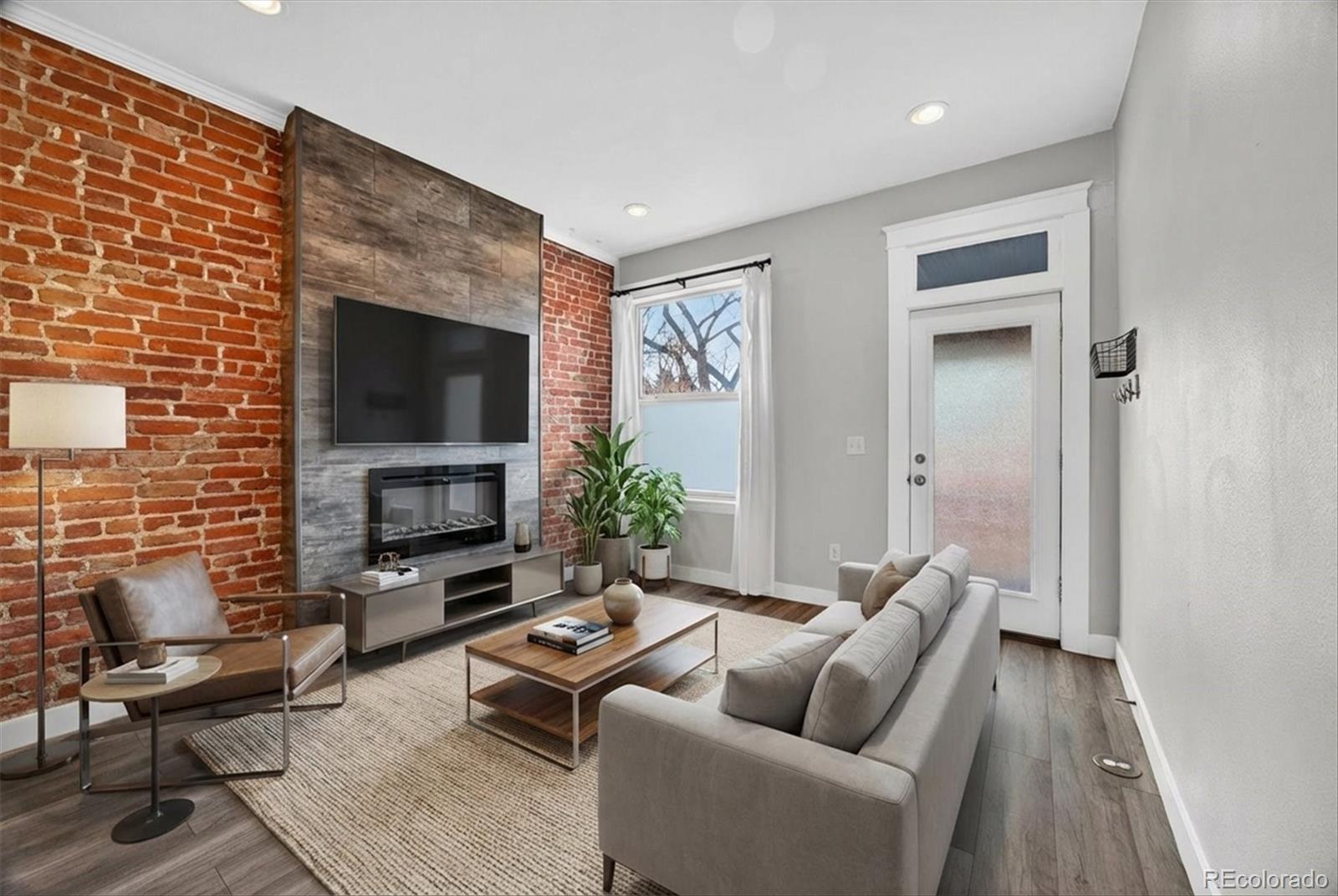 1723 E Martin Luther King Jr Boulevard