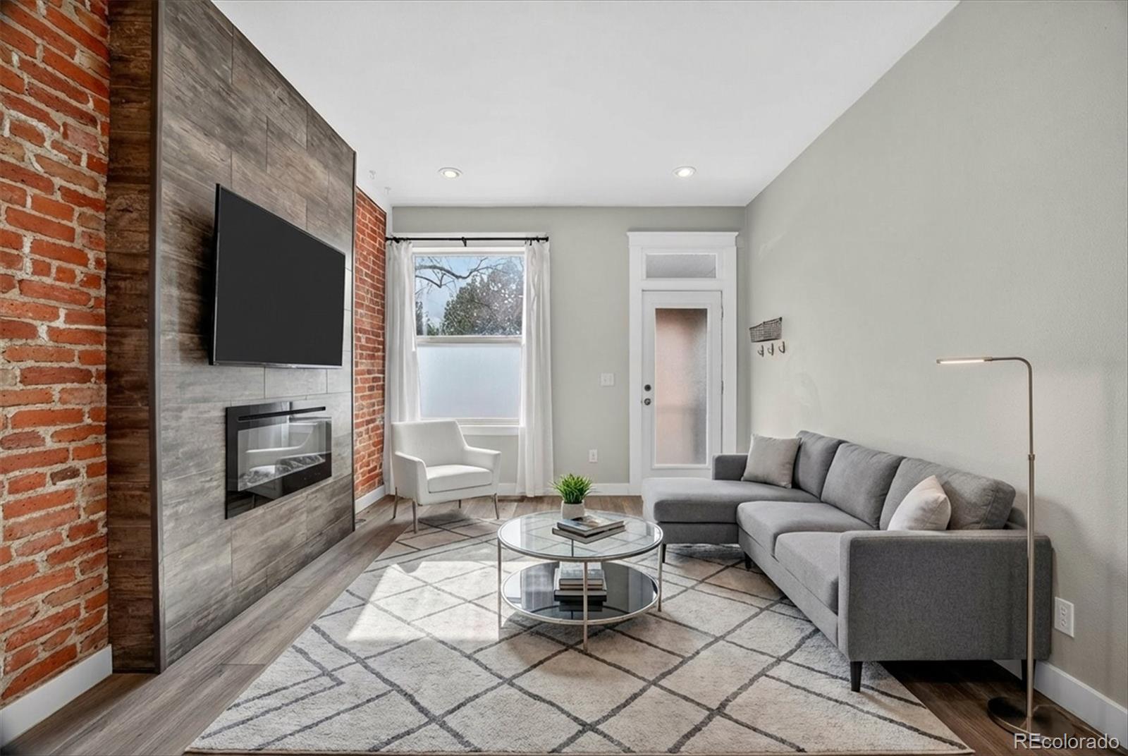 1723 E Martin Luther King Jr Boulevard