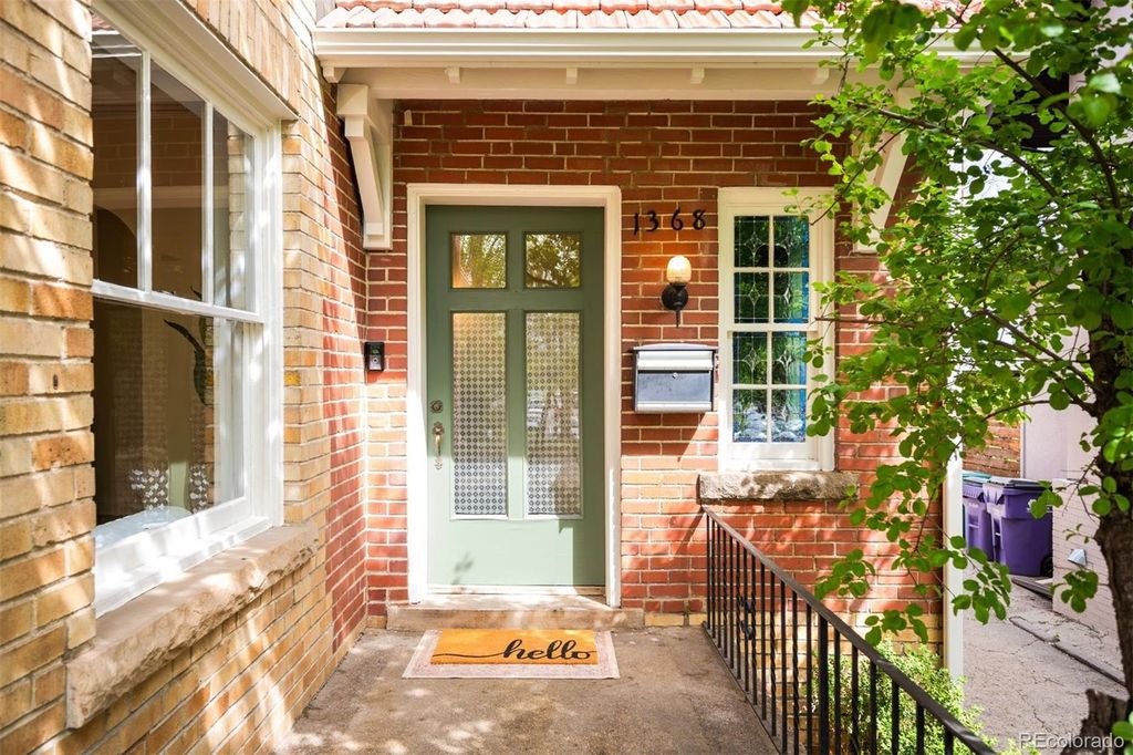 Photo of 1368 Ash Street, Denver, CO 80220 (MLS # 8004763)