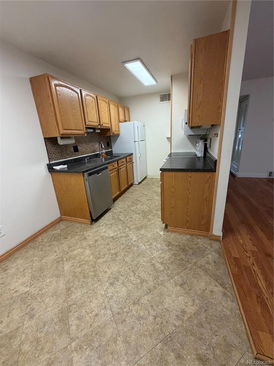 10211 Ura Lane 1-302