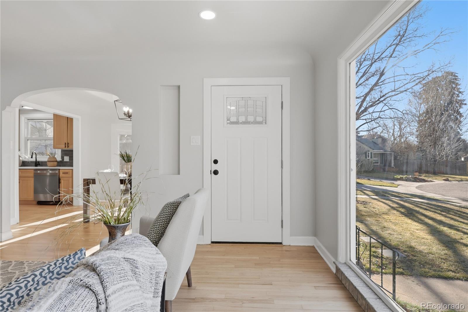 2732 S Downing Circle