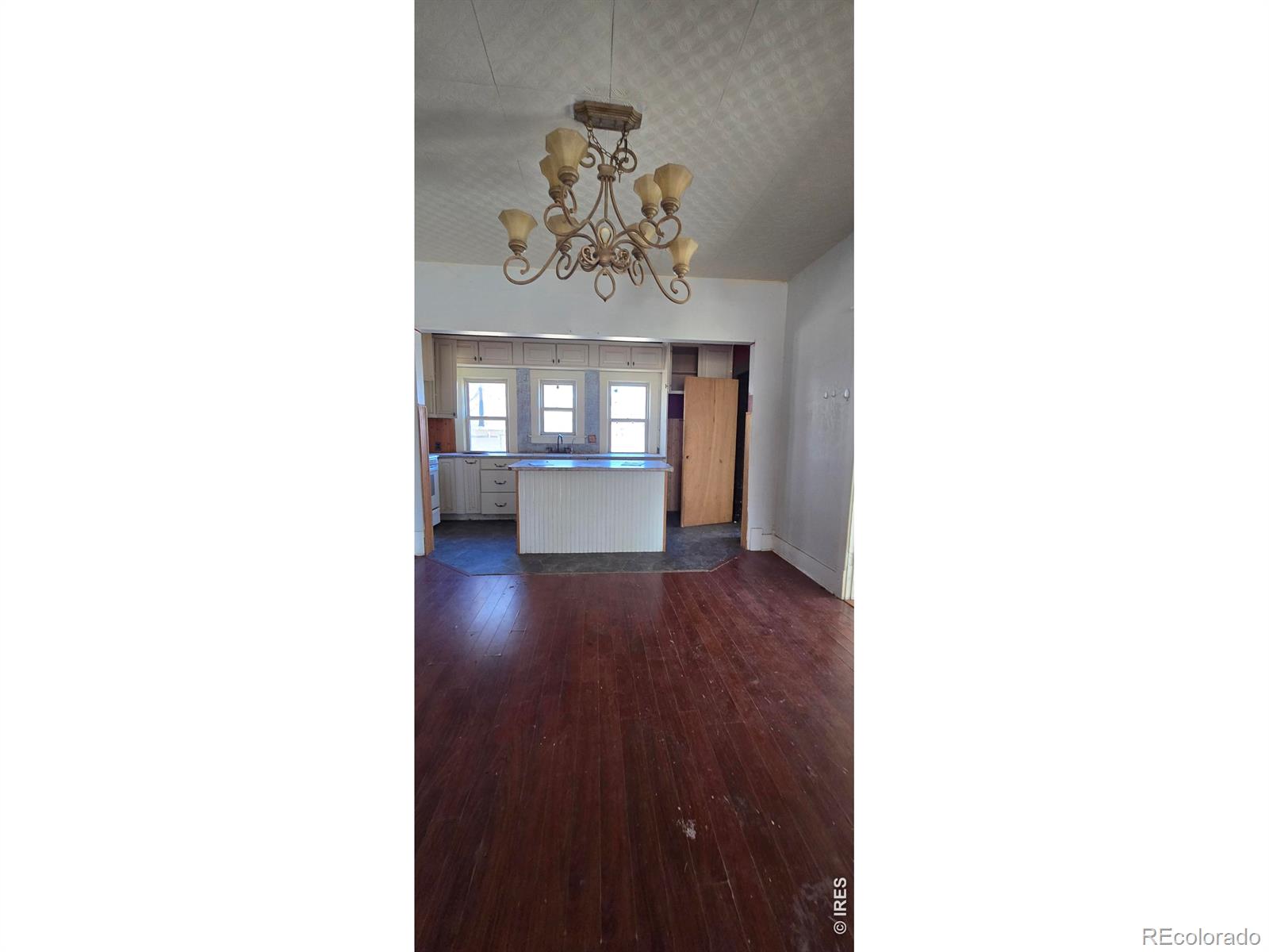 421 S Belford Avenue