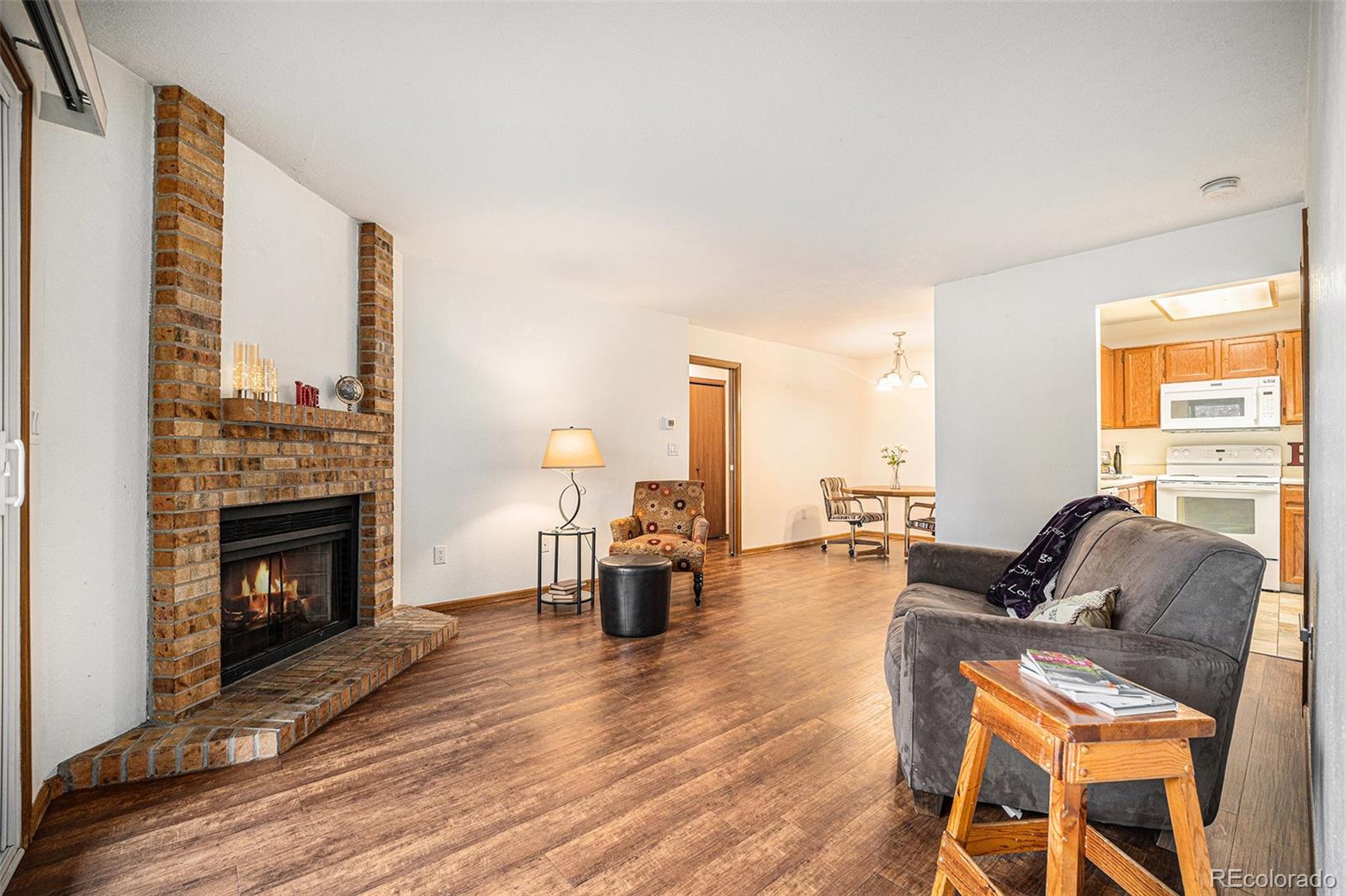 8025 W Eastman Place 2-102