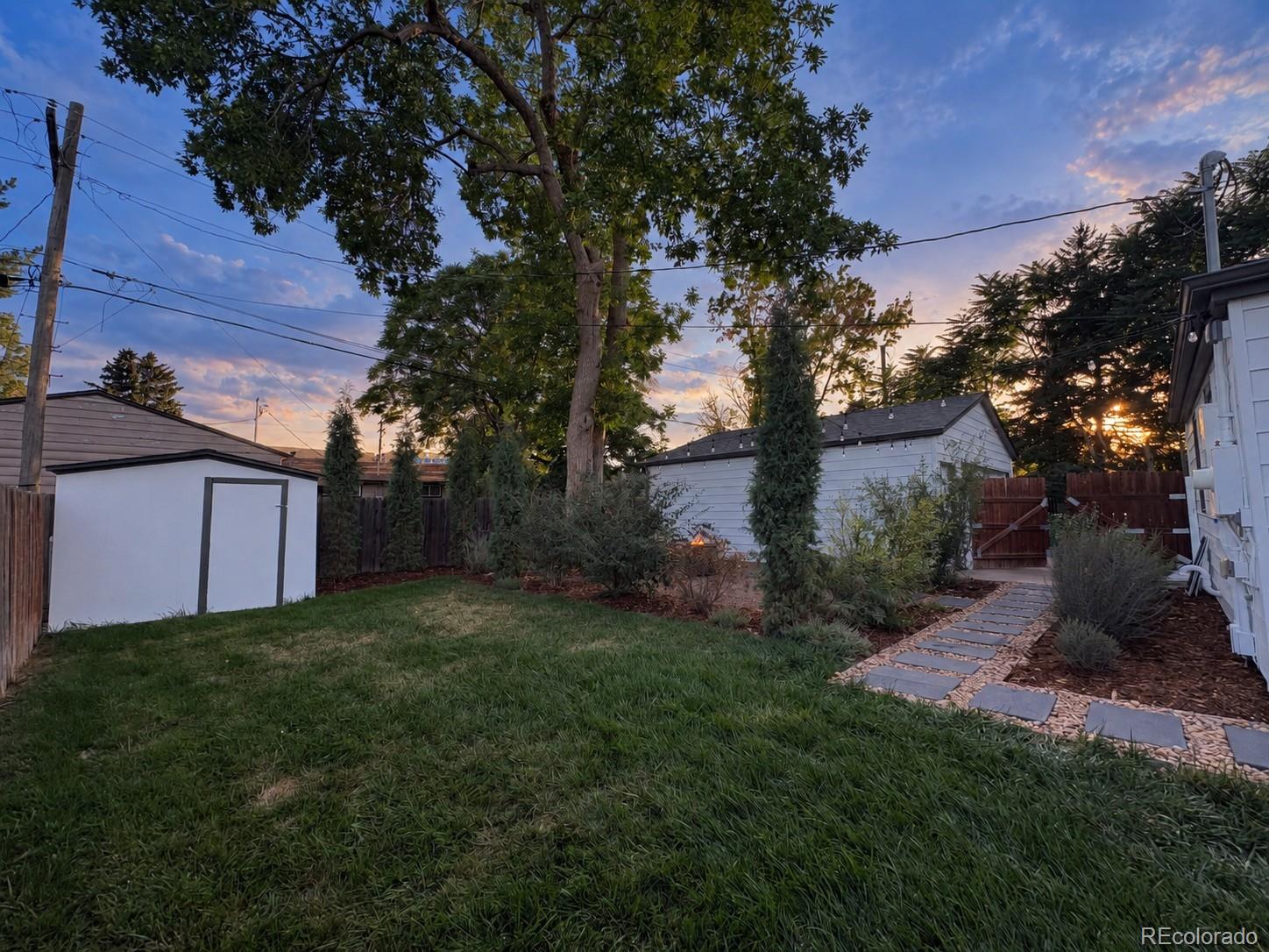 4580 W Short Place