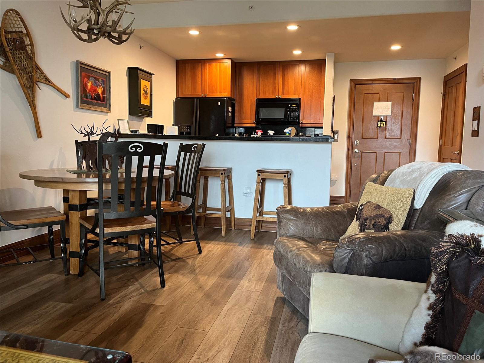 34 Highfield Trail 212