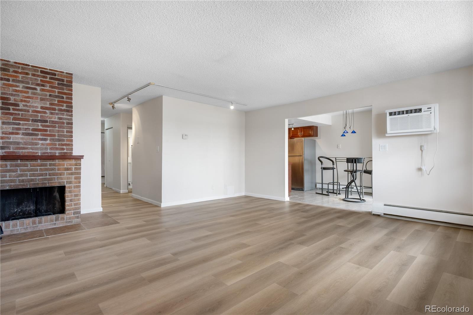 1021 Carr Street 37, Lakewood, CO, 80214 3 1021 Carr Street 37