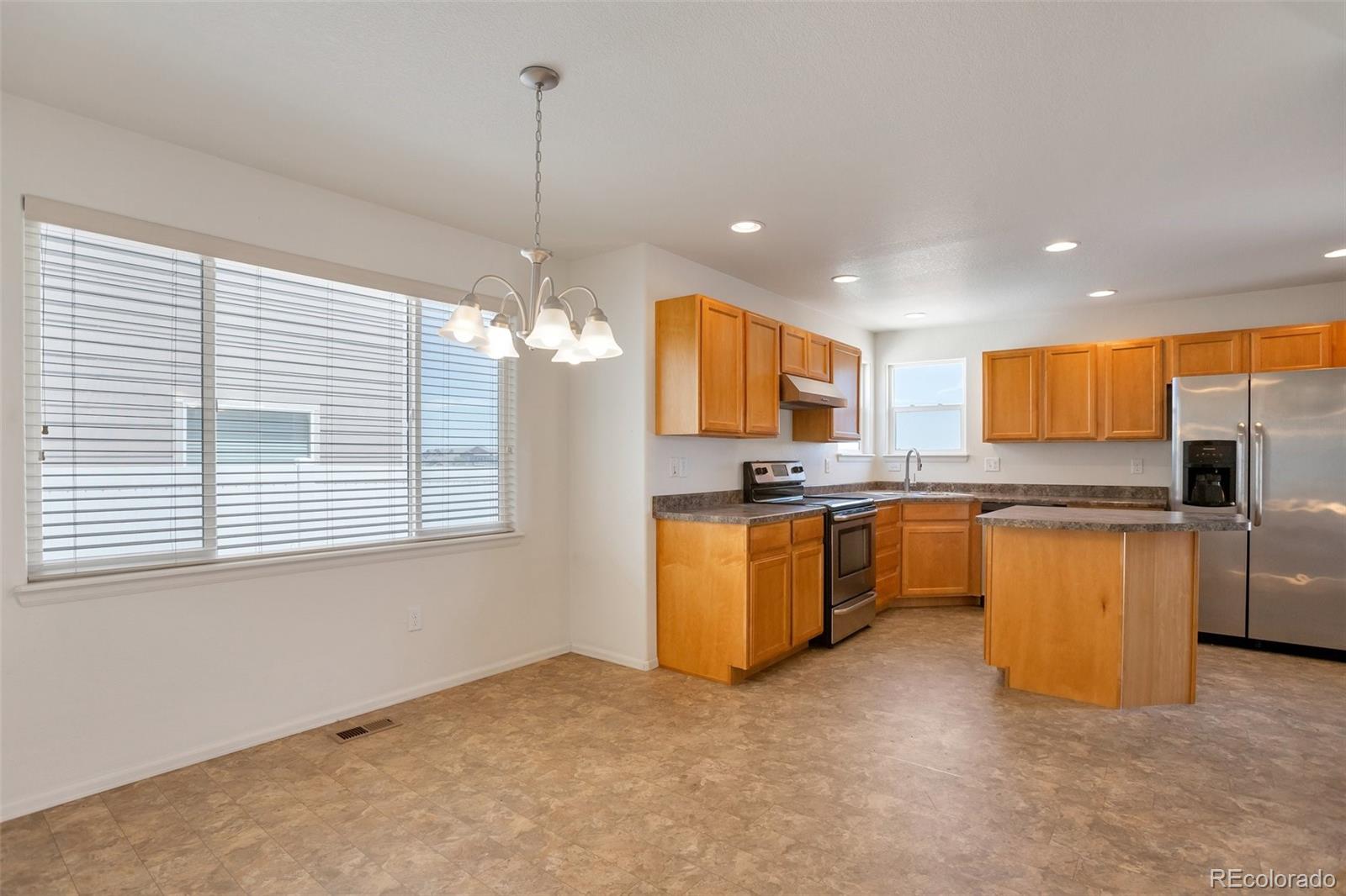 3328 Auklet Drive, Berthoud, CO, 80513 4 3328 Auklet Drive