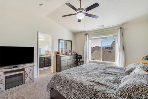 Townhouse in Colorado Springs CO 10182 Silver Stirrup Drive 12.jpg