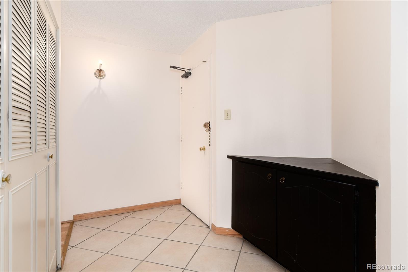 550 E 12th Avenue 907