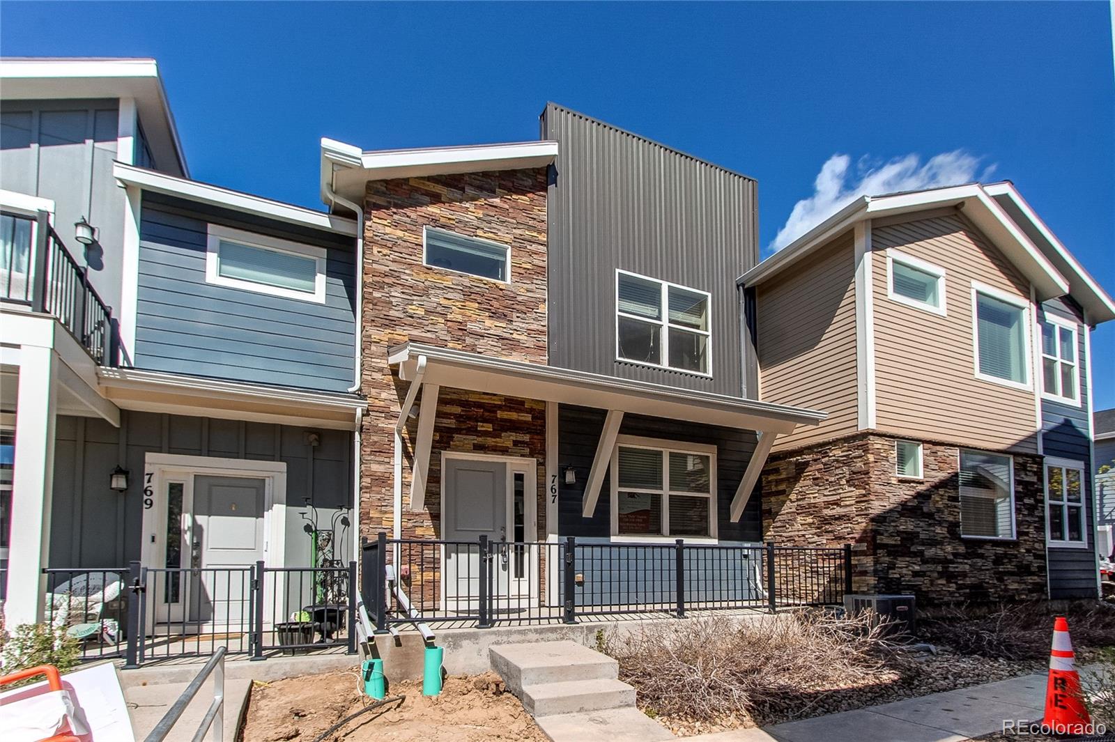 767 Robert Street