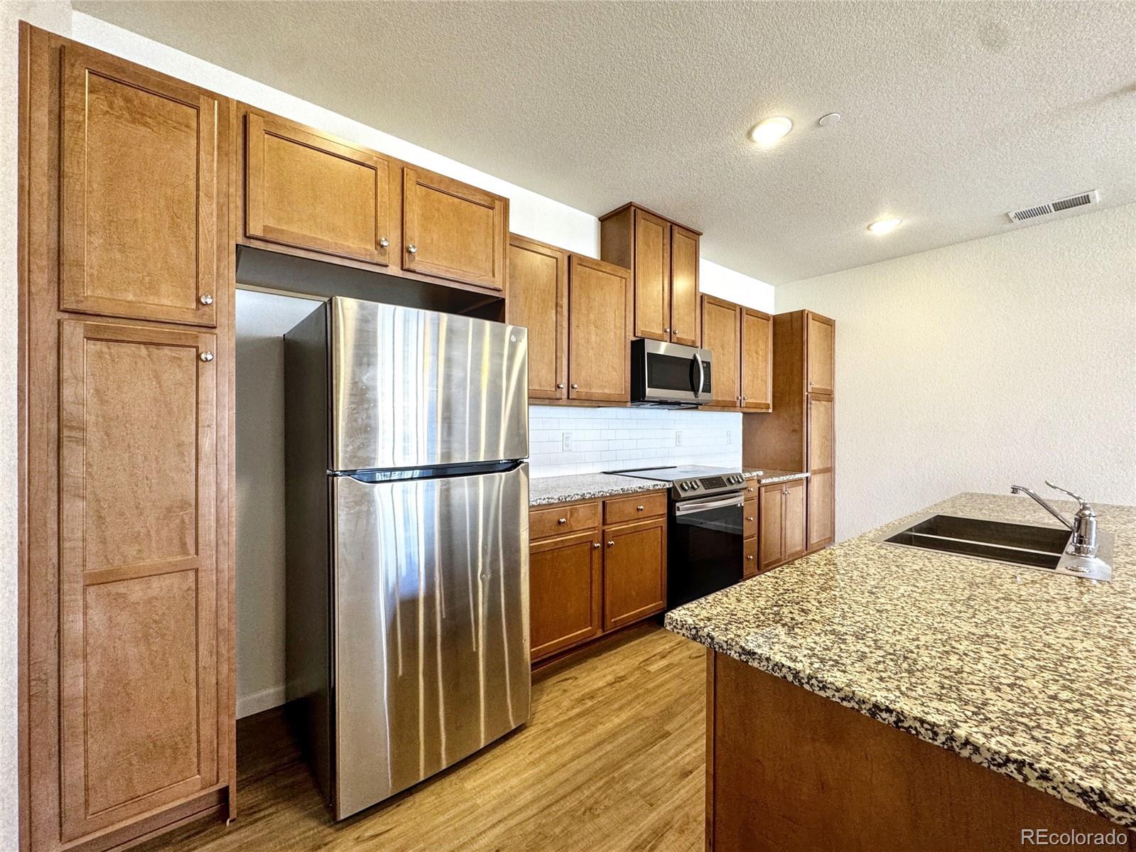 3865 Presidio Point 101