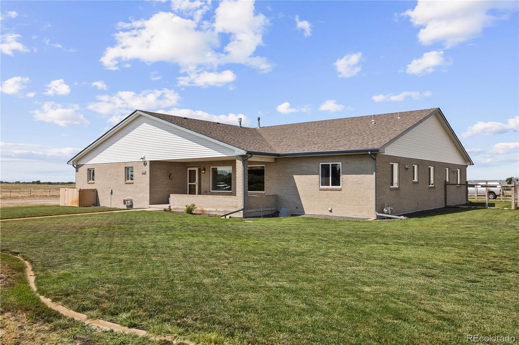 Photo of 16791 Telluride Street, Brighton, CO 80601 (MLS # 8148161)
