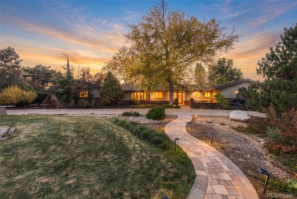 Photo of 3 Meadowlark Lane, Littleton, CO 80123 (MLS # 6574956)