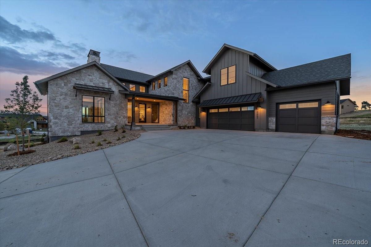 2442 Fox View Trail