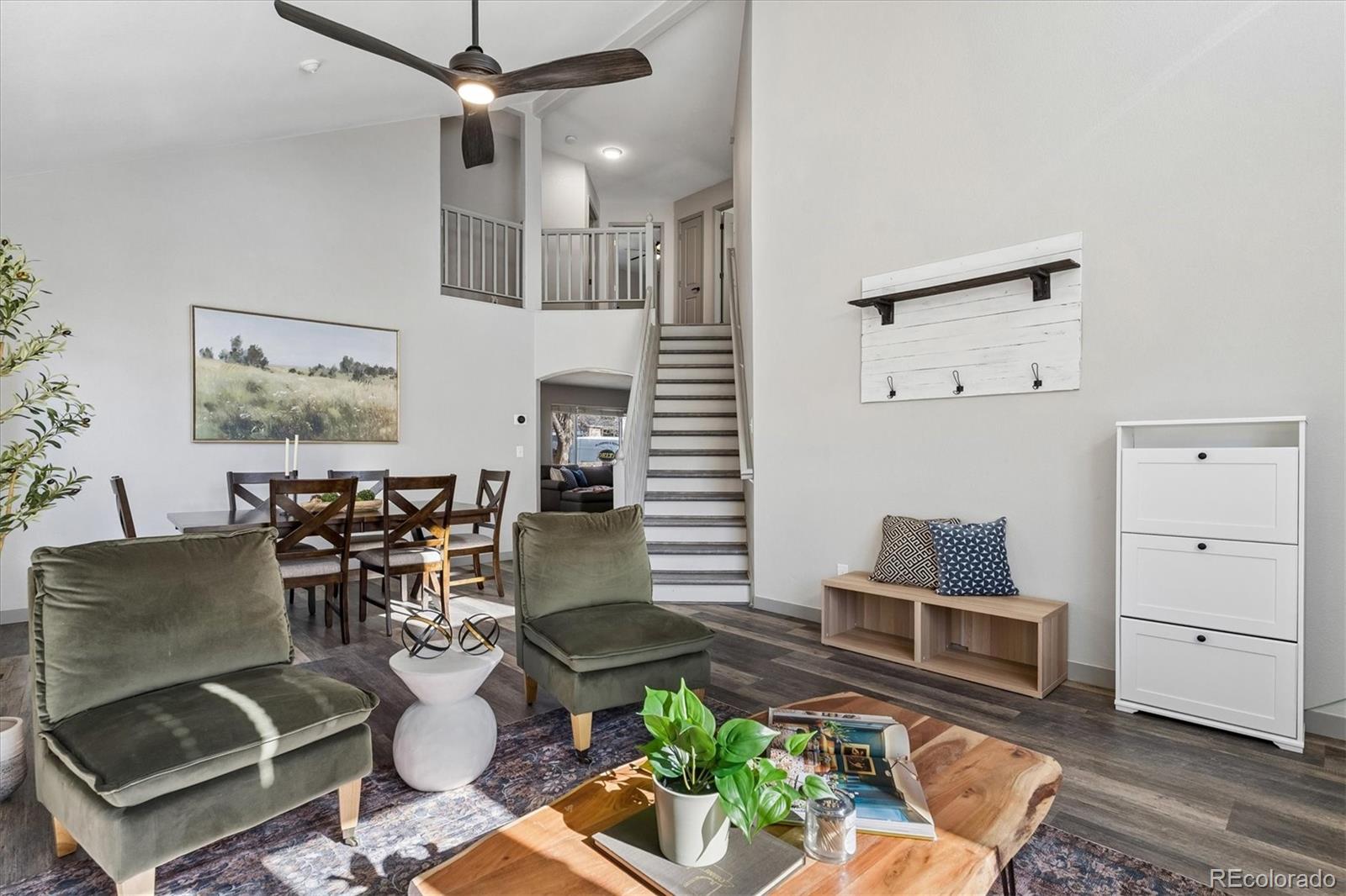 5247 E Hamilton Avenue