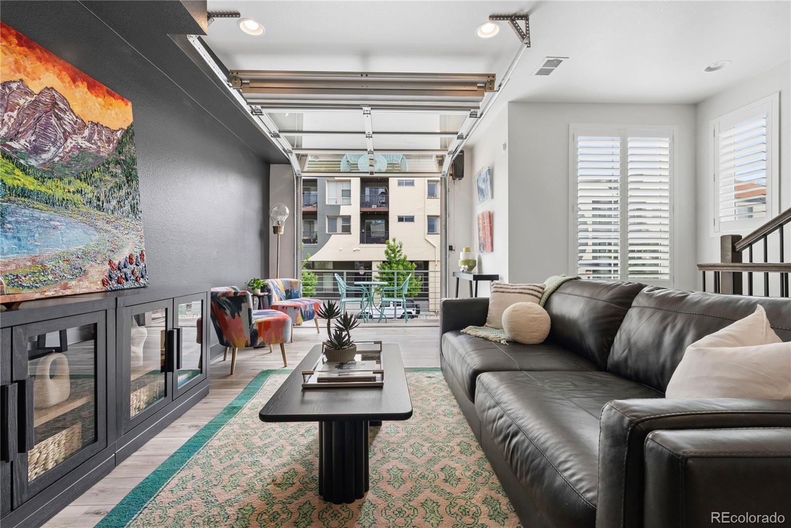 3855 E Cedar Avenue 206