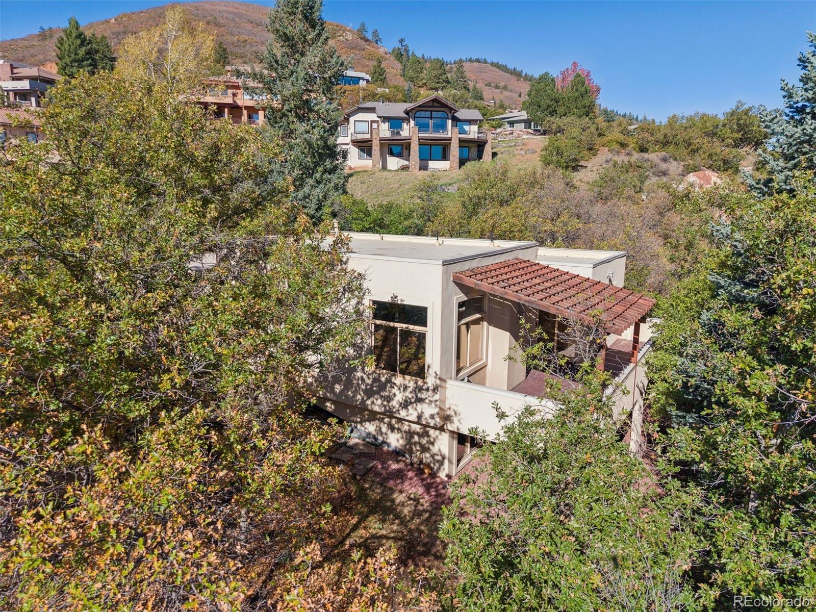 5362 Hawthorne Trail