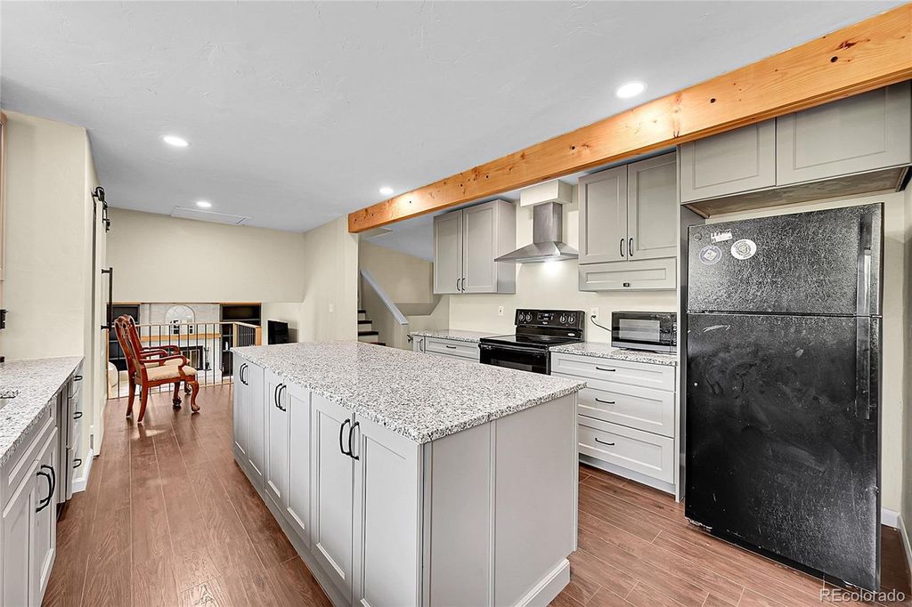 Photo of 7263 W Walker Place, Littleton, CO 80123 (MLS # 8975468)