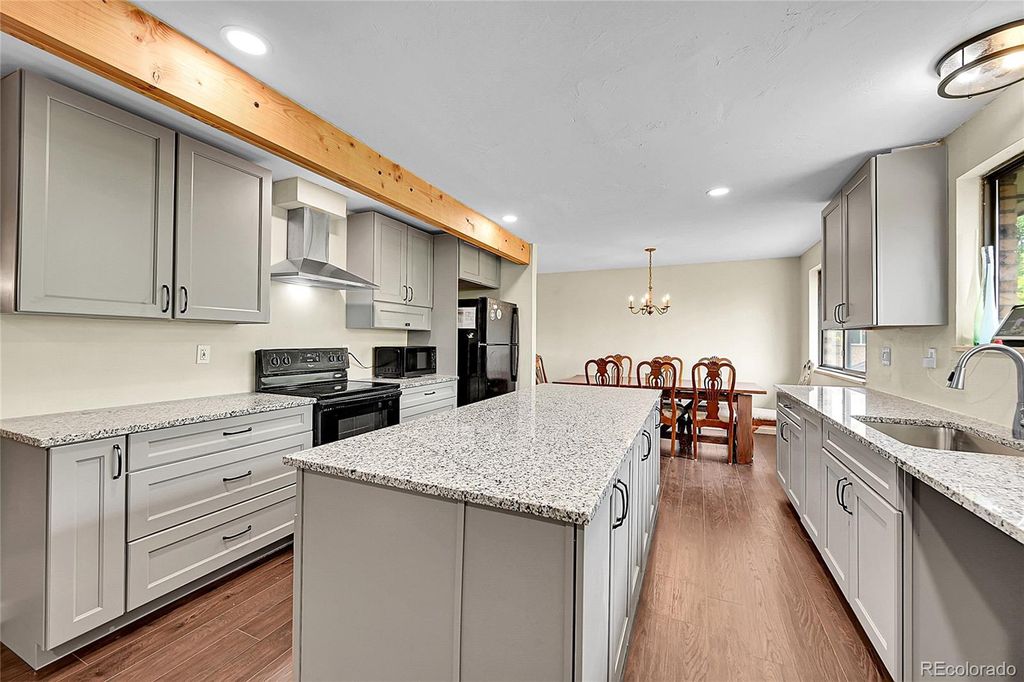Photo of 7263 W Walker Place, Littleton, CO 80123 (MLS # 8975468)