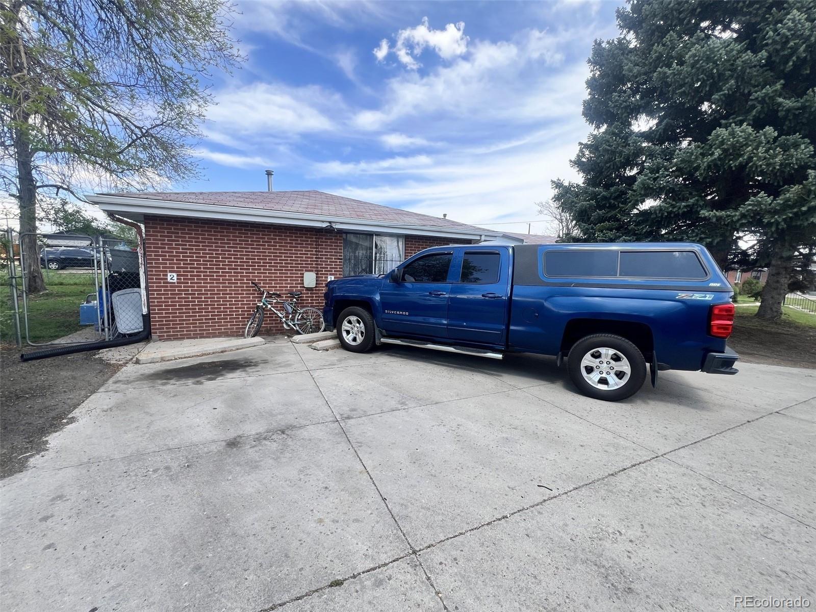 3201 W Alabama Place