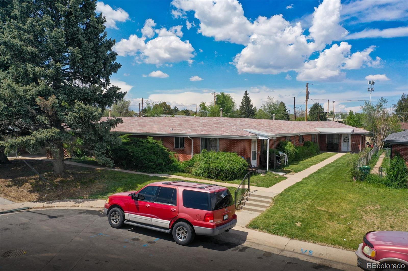 3201 W Alabama Place