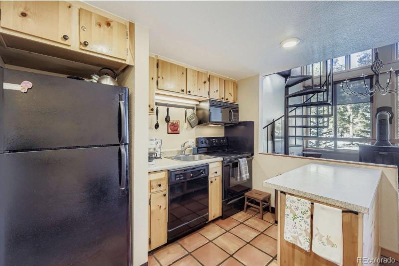 22340 US Highway 6 1784