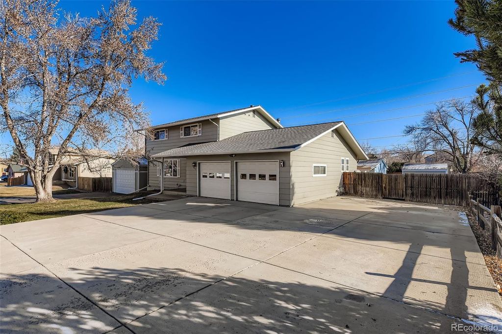 Photo of 8002 S Carr Court, Littleton, CO 80128 (MLS # 9760872)