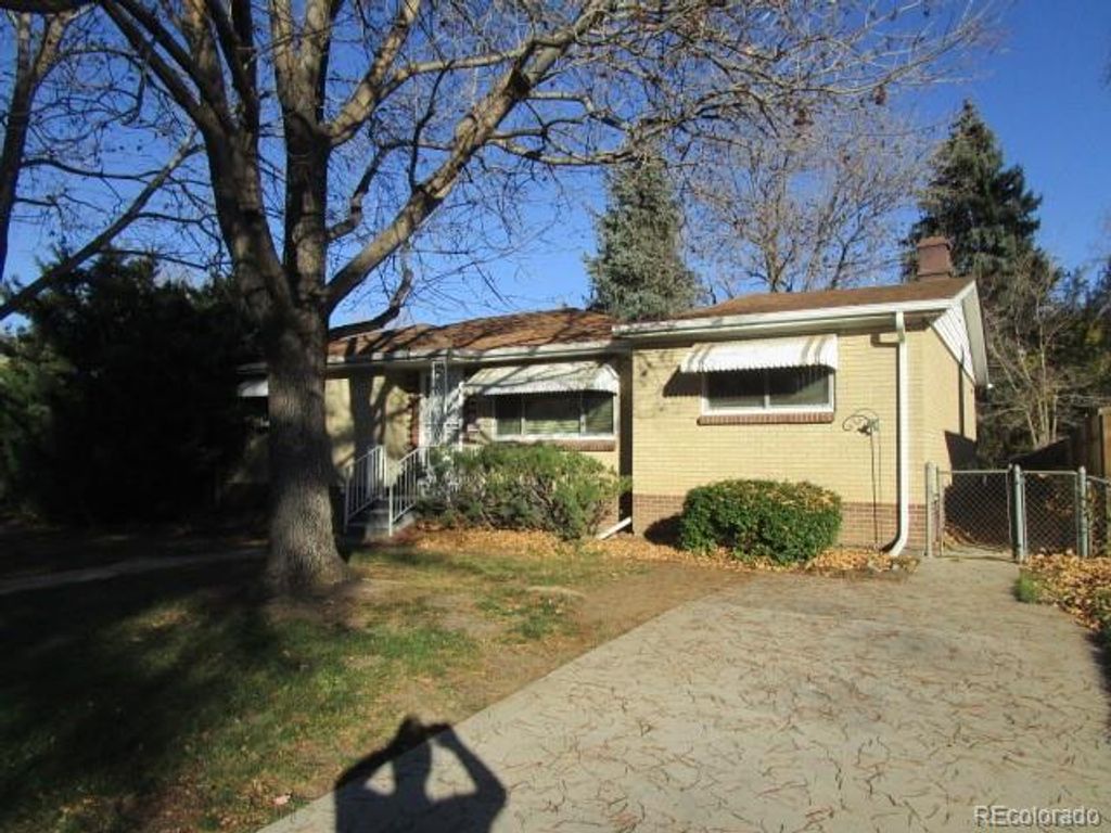 Photo of 1476 S Chase Street, Lakewood, CO 80232 (MLS # 7741080)