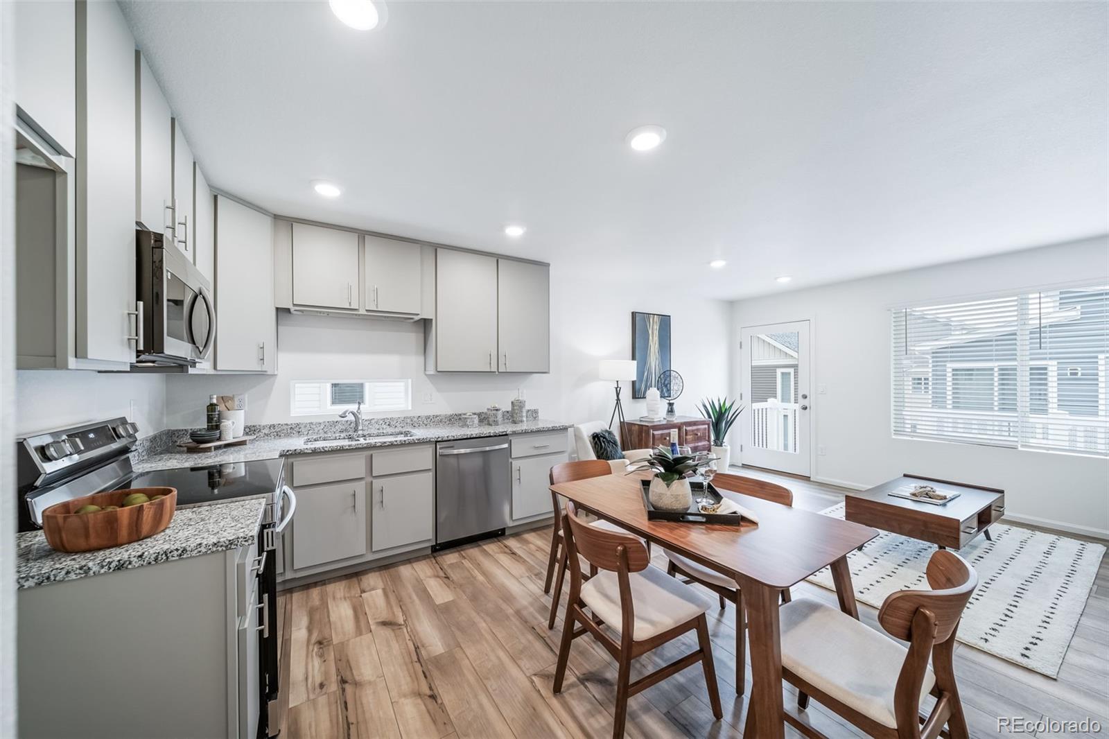 46521 Avery Lane