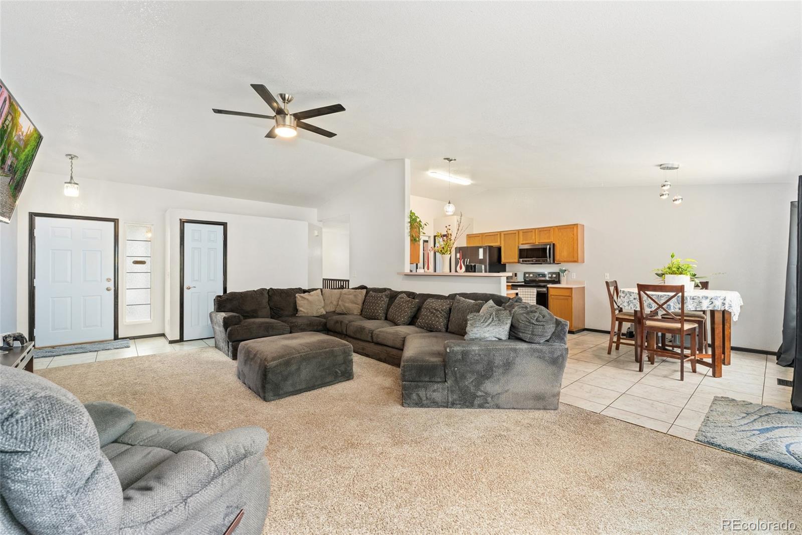 19564 E Ithaca Place, Aurora, CO, 80013 2 19564 E Ithaca Place
